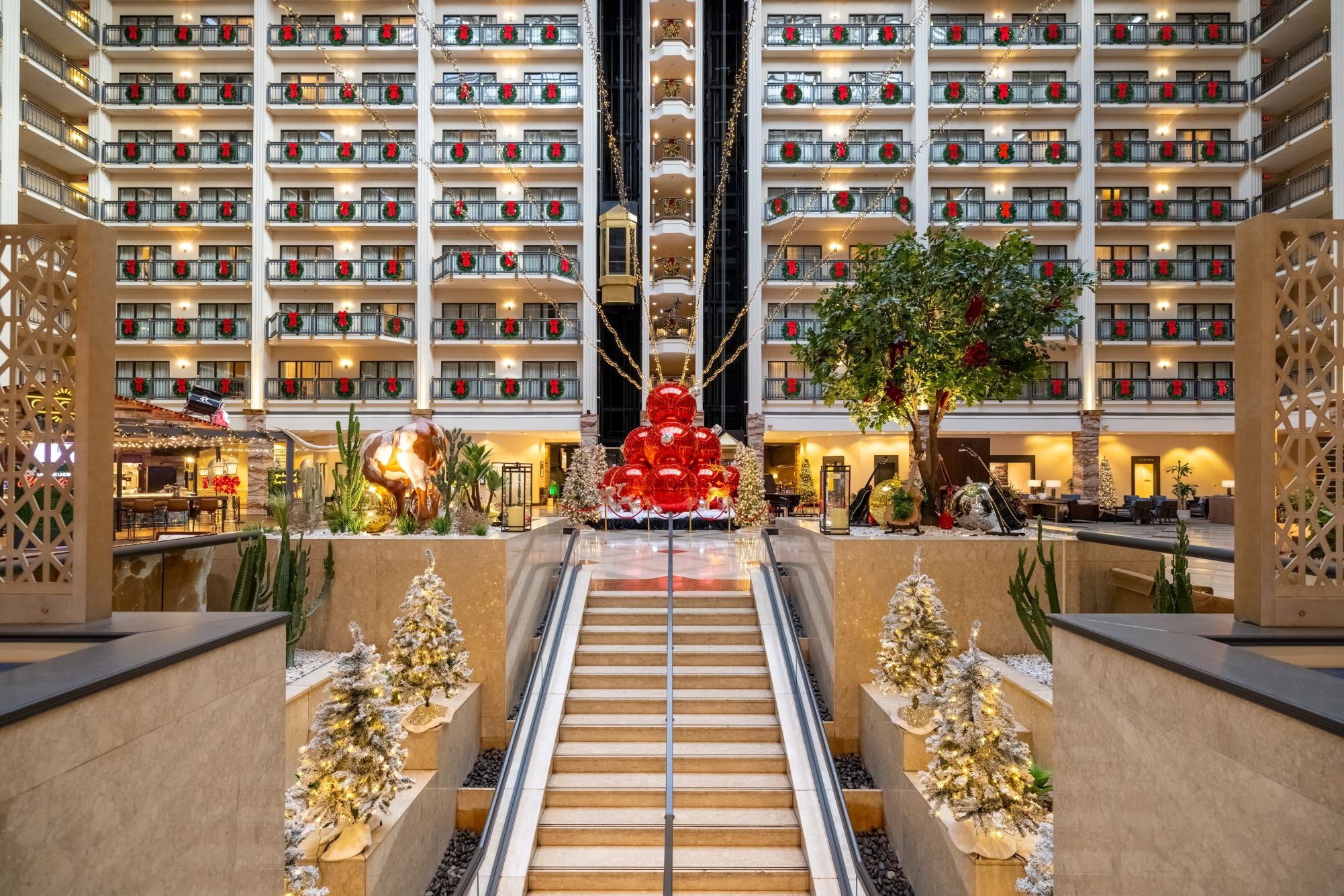 Renaissance Austin Hotel’s Wreaths of Giving